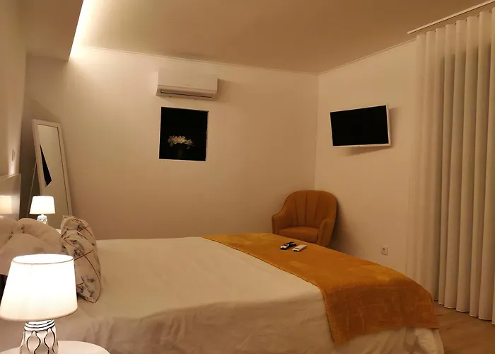 Holiday home H2viola & *